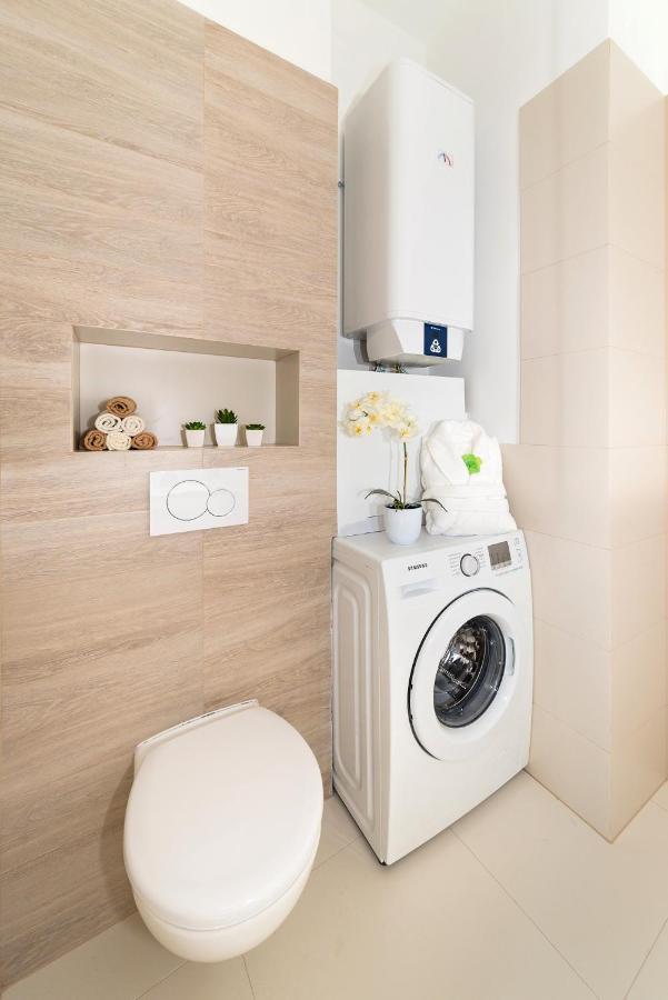 H75 Apartments Kosice Centre Eksteriør bilde