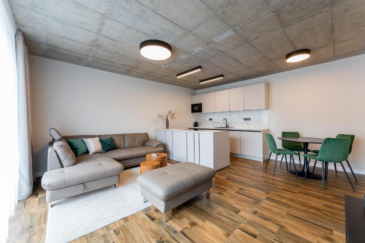 H75 Apartments Kosice Centre Eksteriør bilde