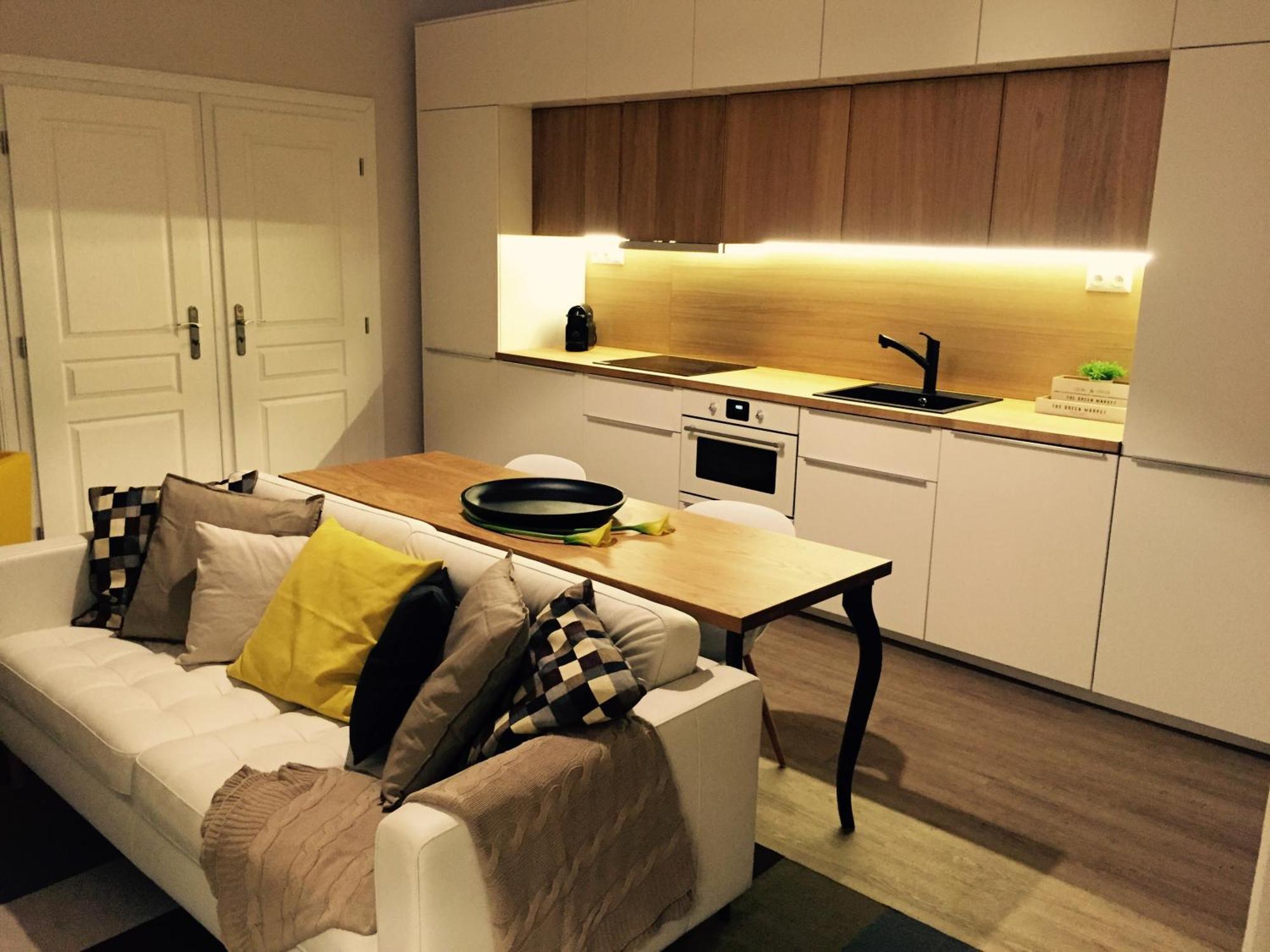 H75 Apartments Kosice Centre Eksteriør bilde