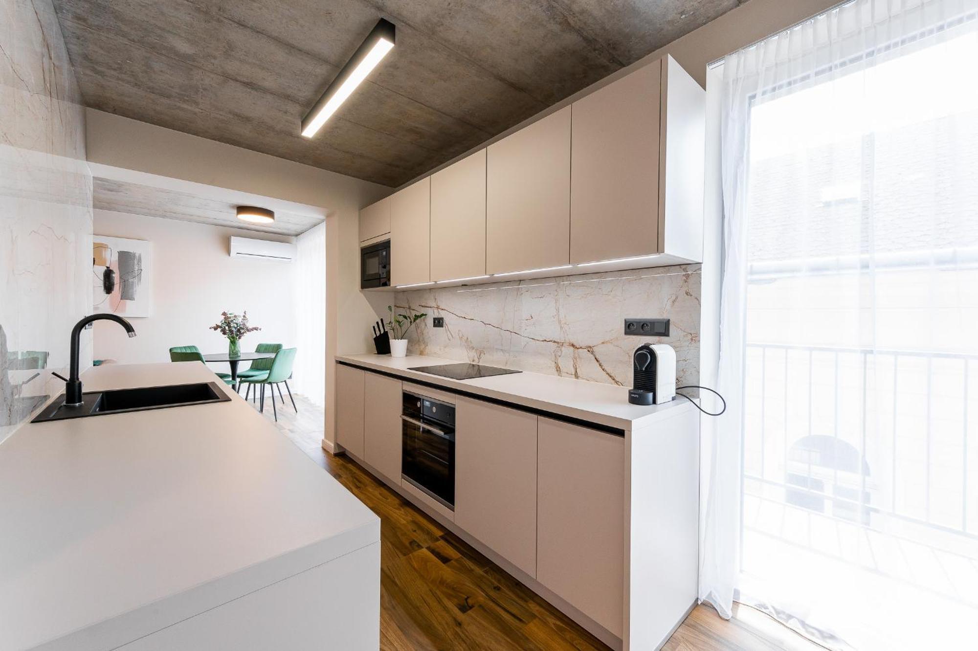H75 Apartments Kosice Centre Eksteriør bilde
