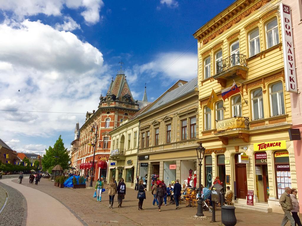 H75 Apartments Kosice Centre Eksteriør bilde