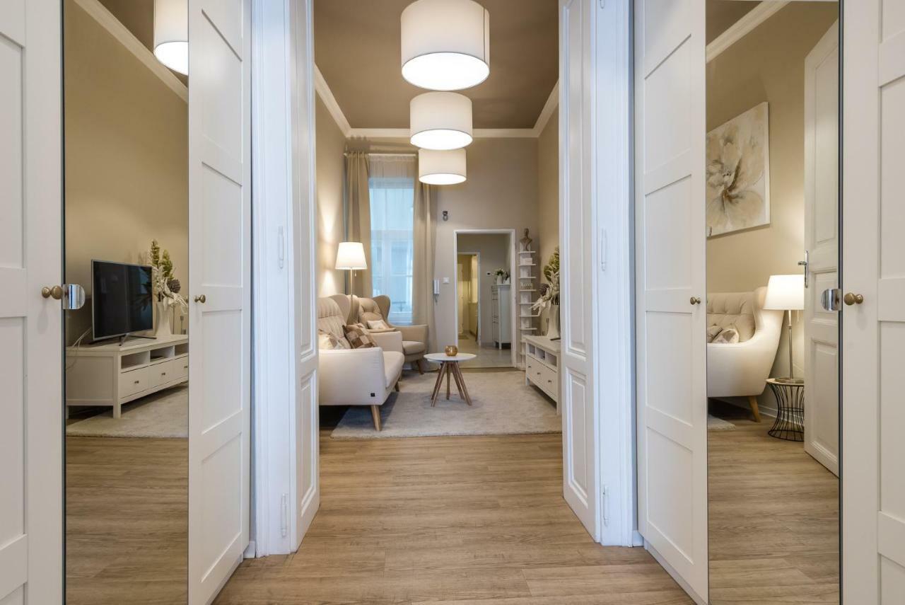 H75 Apartments Kosice Centre Eksteriør bilde